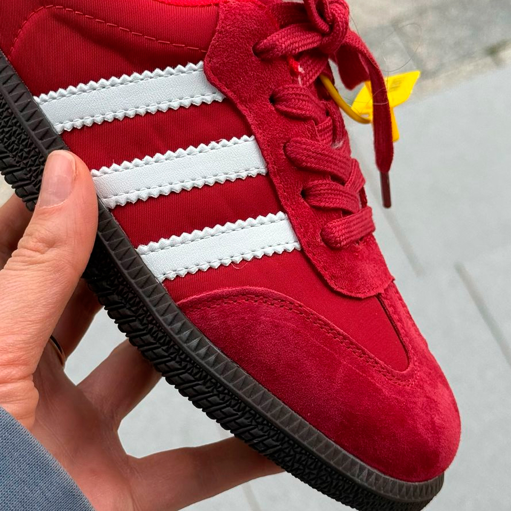 Кеды бордовые с белыми полосками №2